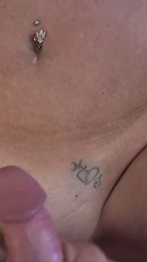 She Likes to Play with Her Pussy Till It's Time to Fuck