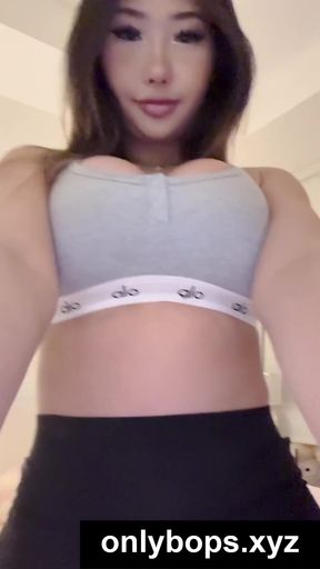 Female Onlyfans