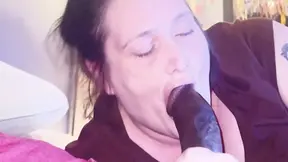 Hotty thick midget slurps on BBC deepthroat
