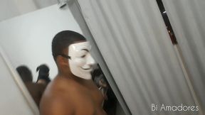 brincadeira gostosa com amiga e casal