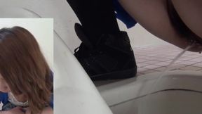 Japanese babes pissing