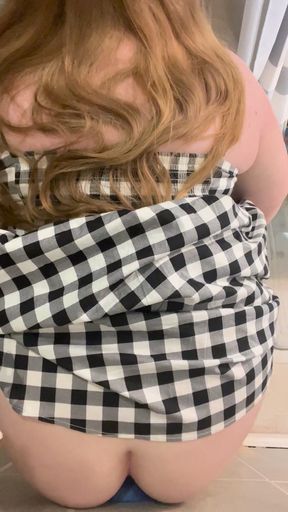 Kashavitia fucks her ass with a tentacle