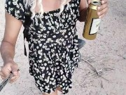 femboy layboy con minivestido y tacones caminando en publico muy caliente