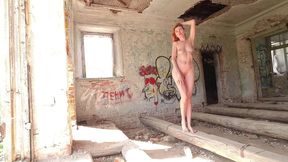 how is a photo shoot and pissing done?