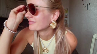 Sexy Dancing on Bongacams Broadcast