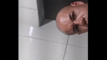 Ifood entregador n&atilde_o arrumo mulher porque n&atilde_o tenho dinheiro