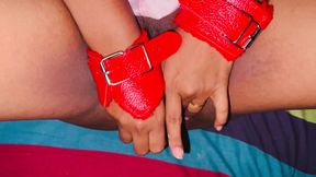 Sriankan mam in hand cup legs pussy butplug dick