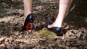 Louboutin 100mm walking in the forest, high heels sinking, high heels forest walking, Louboutin ground sinking, Louboutin forest walk