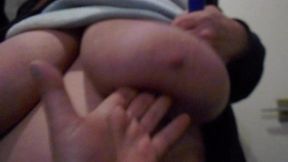 j'adore toucher les seins monstrueux de Valérie 115D ,bbw française 1