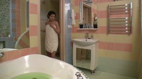 Dirty teenies left alone in the bathroom have lesbian sex
