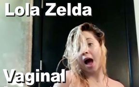 Lola Zelda vaginal insertion