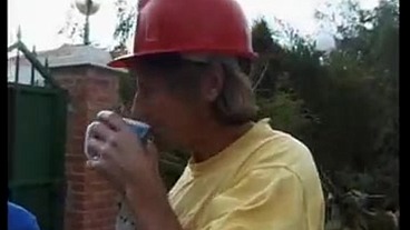 MILF Jackie Pulls off Hardcore MMF Threeway with Construction Workers