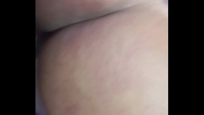 Entregador do ifood veio deixar uma pizza e pediu pra fuder meu cuzinho v&iacute_deo completo no RED chupei e sentei gostoso no cacete do moreno