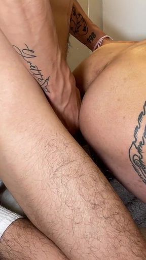 2 Big Dick Twinks Fuck Bareback Hardcore Anal Hung Papi Josh