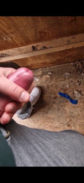 Massive charge in hunter's stand