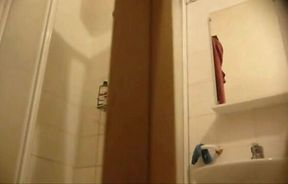 Peeping on Huge Booty in the Bathroom