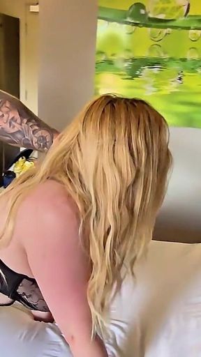 2 Hot Wives Take on Huge Fat Cock!