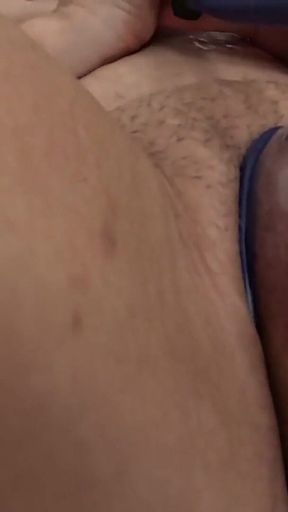 Juicy Pussy Gushing Into Pussy Pump