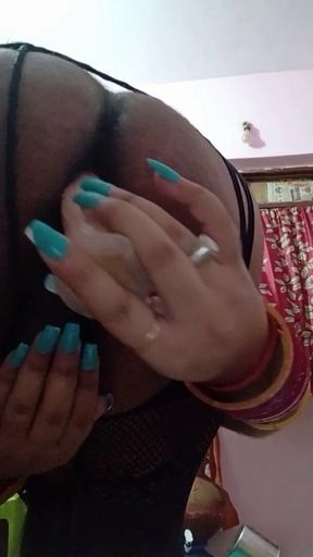 Kalpanacd fucking herself with dildo