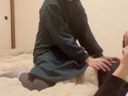 【個人撮影】素人カップル スマホ弄りしてる彼を襲ってみた 口内射精 手コキ フェラ Japanese Hentai Blowjob Cum In Mouth Amateur Couple