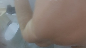 mi profesor me follo en la ducha