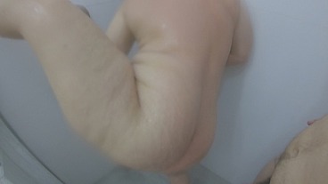 mi profesor me follo en la ducha
