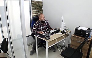 En una cita medica doctor ayuda a su paciente a bajar su calentura - cumface - porno en espanol