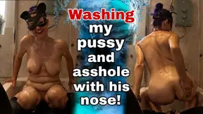 Echte zelfgemaakte femdom vernedering - amateur MILF vrouw traint badkamer slaaf