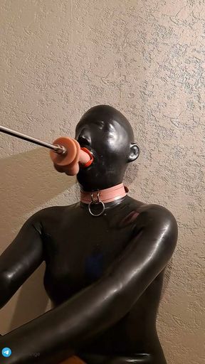 Doll's trainning to throatfuck with silicone mask