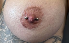 MILF Gets Nipple Piercings - a Bold and Sesual Experience!