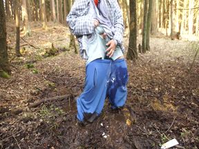 sweatpants wank in a forest mud 1