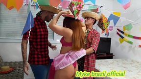 muito sexo gostoso na festas de arraial de sao joao 2025 com a delicia lia loci ela adora sexo anal