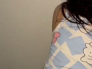 Sharing a bed with a stepsister behind their parents' backs, real homemade sex