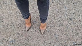 Losing and getting stuck with Louboutins HD wmv 1920x1080