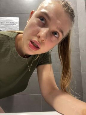 Crazy Squirting in public with big cock