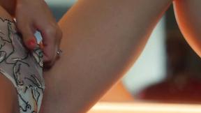 ”Deeper: Bride-to-be Jazmin gets extra special hotel service”