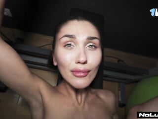 SEX IS HER CARDIO - Jadilica