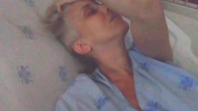 estou esperando o meu medico de madrugada com a buceta bem molhada stella still completo