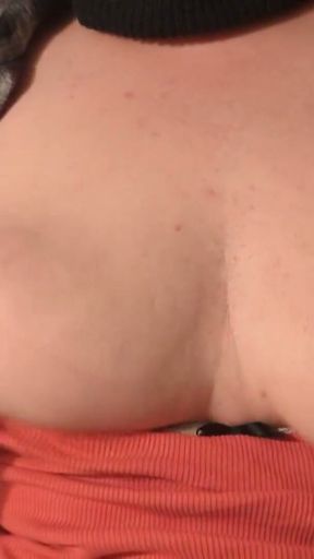 Enby making their fat tits bounce for you   Clip 1