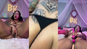 desperate dildo riding