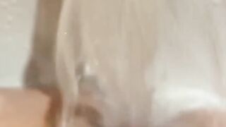Vulgar Sexy makes Clitoris Swell into Hotel Hot Tub