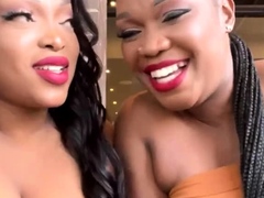 bustylwa lesbo bathroom scene