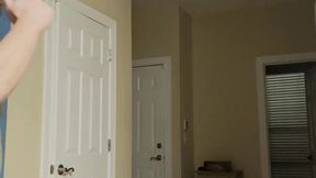 Recent step sister brings back old relationship with new step brother with blowjob & handjob to cum