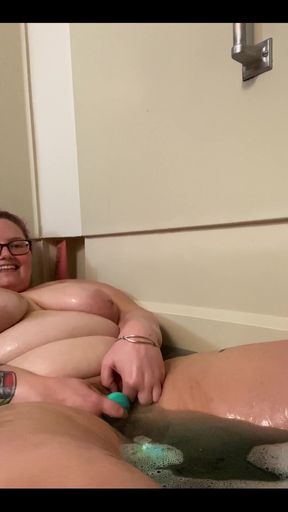 Cumming in the Tub