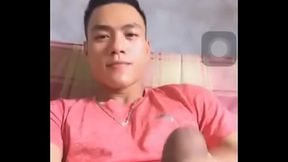 &Aacute_o đỏ chứng tỏ cu to