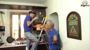 Electrician called at home by his Brazilian wife and in her sadness invites the lover who satisfies her in her absence