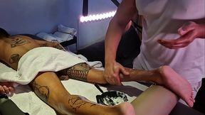 249 - Capixaba tatuado na massagem mutua