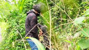 Desi Village Jungle Girl Bur Chudai Video Jungle Me Ashiķke Sath Chudai Karwate Huye Pakde Gye