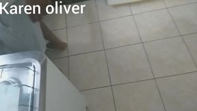 corno lava a louca enquanto sua mulher chupa o negao debaixo dos seus olhos * jefao