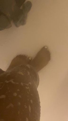 Pretty Toes N Shower